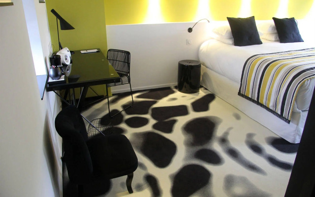 Pont Levis Hôtel By Franck Putelat