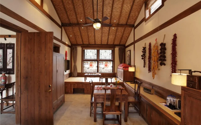 Changbaishan Luneng Resort Timberwood Lodge