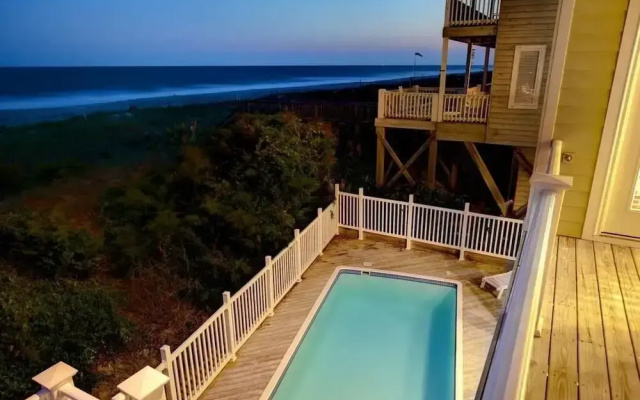 R and R By The Sea - 4 Br Home