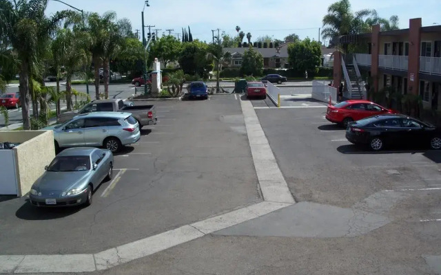 Abby's Anaheimer Inn