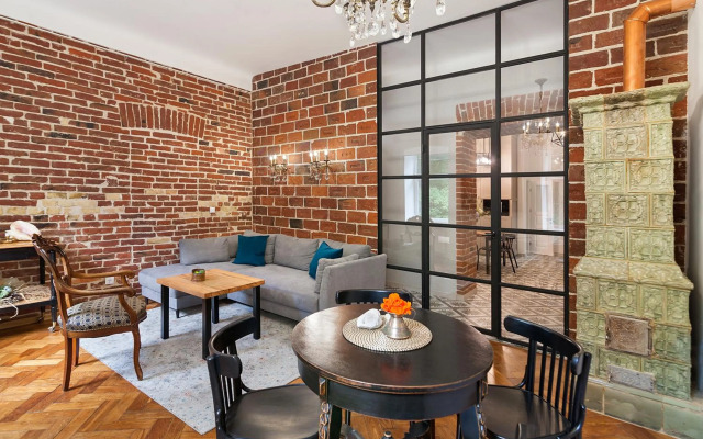 Gallery Art Apartment