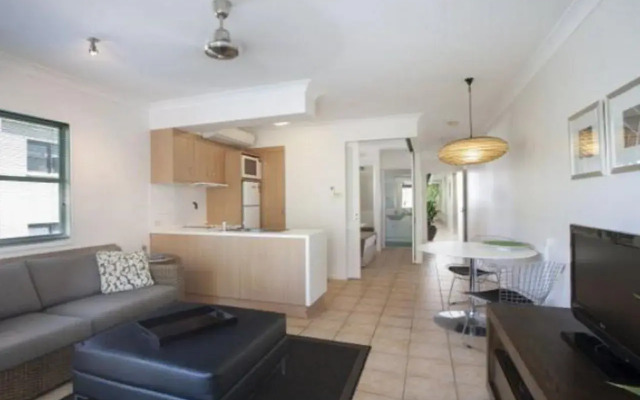 Port Douglas Apartments - Adults Only Oasis