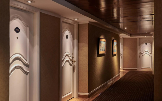 The Riviera Hotel