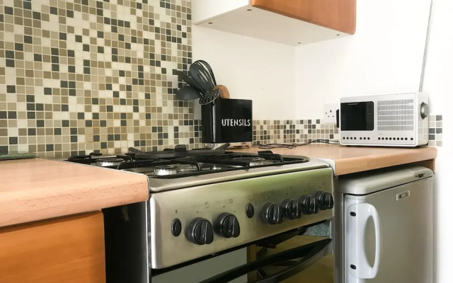 Idyllic Cabin Style House in the Heart of Sussex