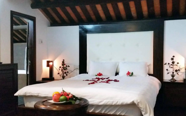Calm House Hotel Hoi An