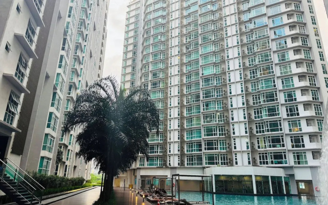 Central Residence - Free Gym Pool