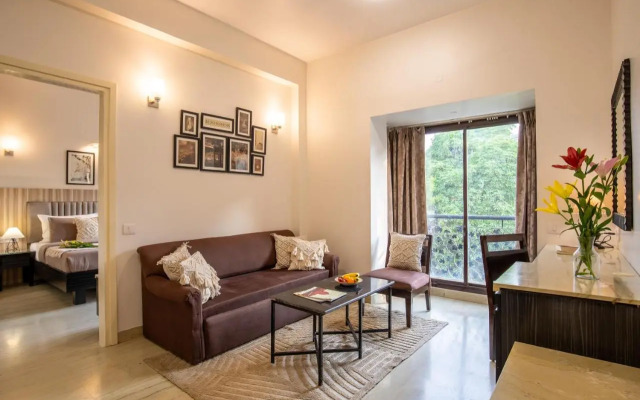 OYO 20016 SilverKey Huda City Centre