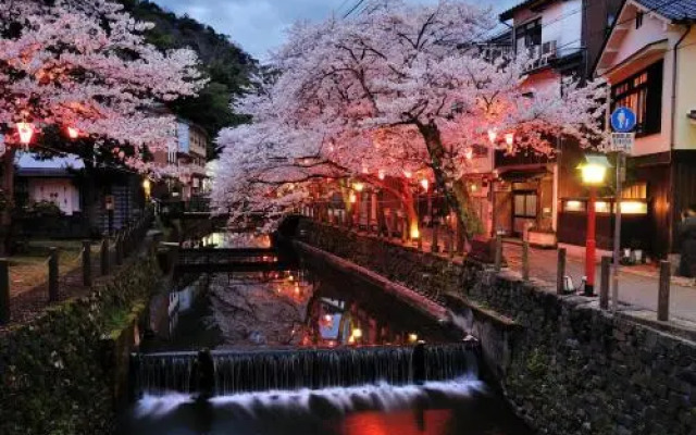 UTSUROI Tsuchiya Annex