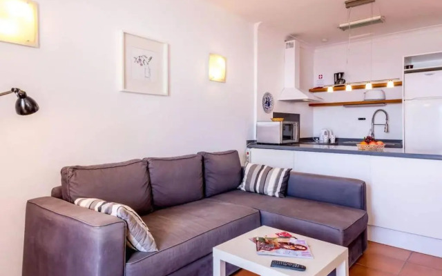 Bonito apartamento con preciosas vistas y piscina