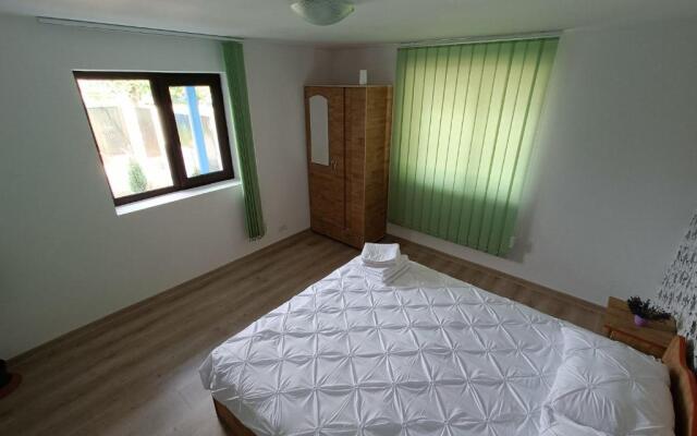 Casa NICHIFOR Jurilovca