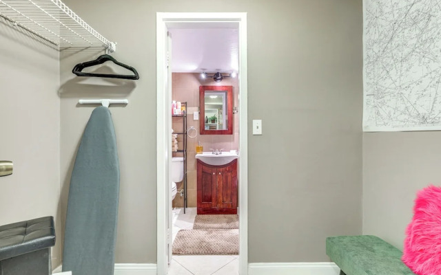Downtown Studio w/ City Views in Jacksonville!