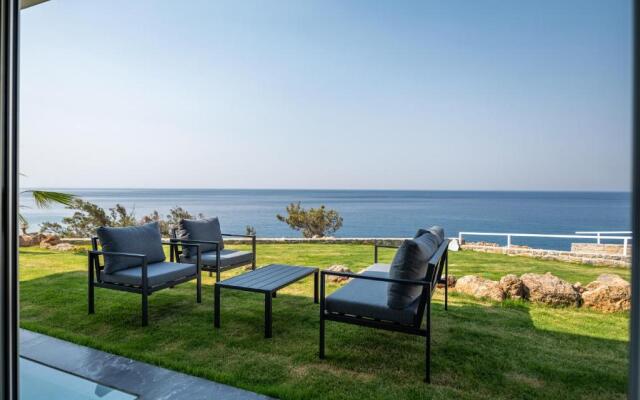 Achlia Beach Villa