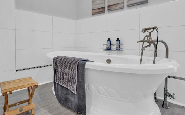 Coastal #1 and Cozy #2 - Seacliff Beach Suites