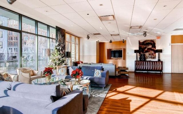 Newseum Residences At Penn Ave Execustay