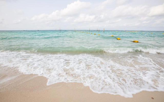 Xanadu Beach Resort