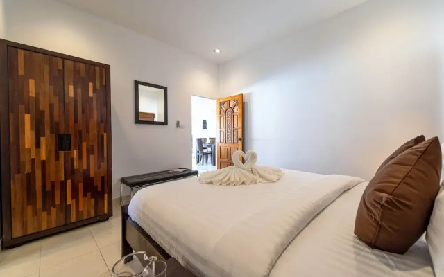 Private 4 Bedroom Pool Villa - NG411