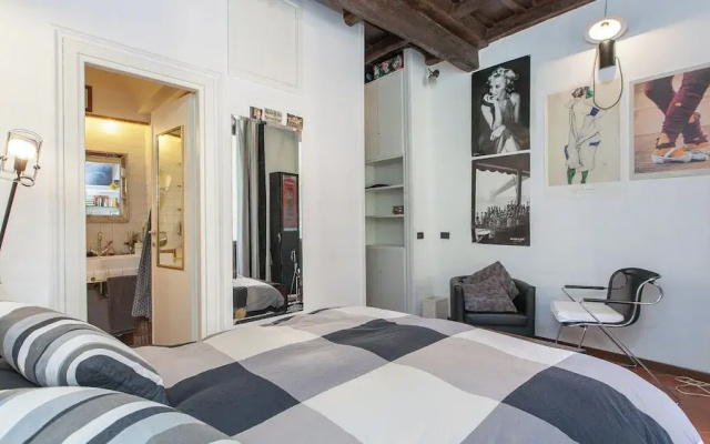 Rental in Rome Lungaretta Apartment