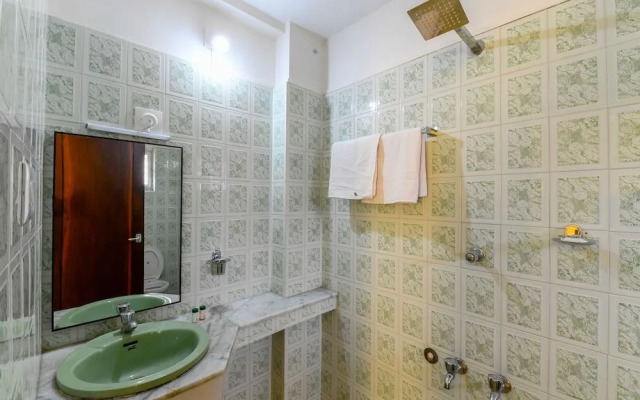 OYO 11328 Hotel Chandrika Residency