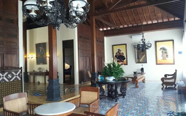 Griya Pamengkang - Javanese House