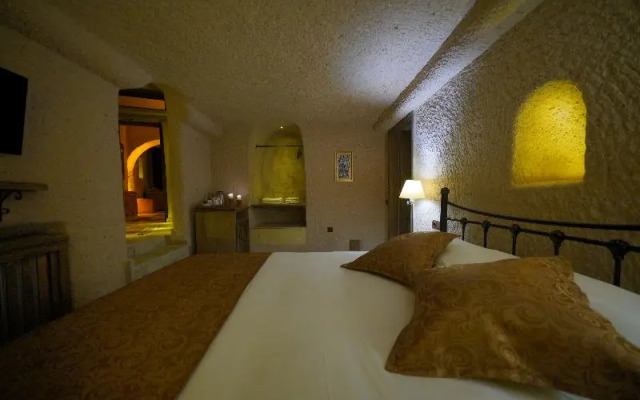 Takaev Cave Hotel