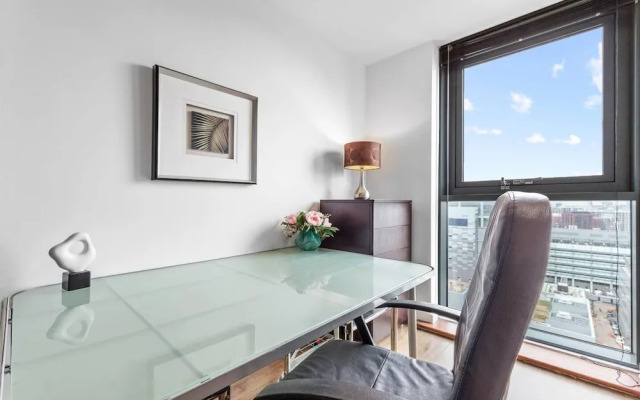 Lovely & Cosy 2 Beds London Skyline View
