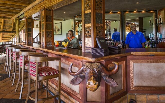 Victoria Falls Safari Suites