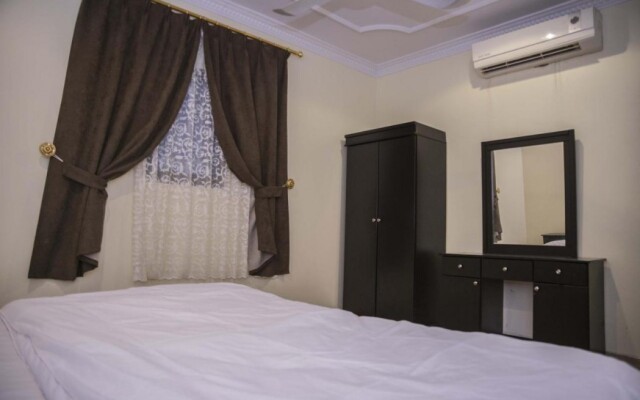 Al Eairy Furnished Apartments Qassim 4