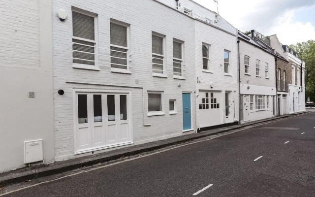 Sparkling 2 Bed Mews House