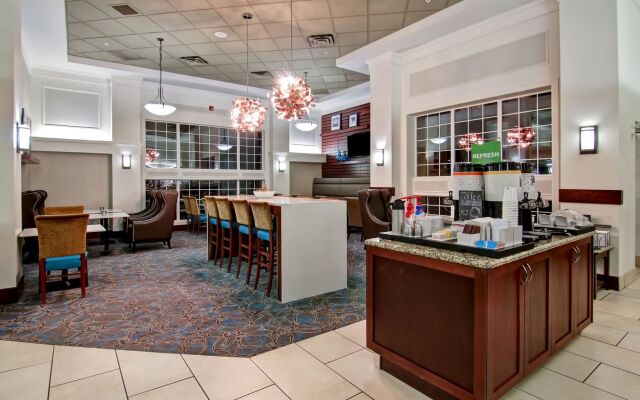 Hampton Inn & Suites by Hilton Calgary-Airport