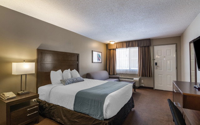 SureStay Plus Hotel By Best Western Salmon Arm
