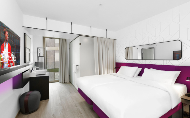 YOTEL Geneva Lake