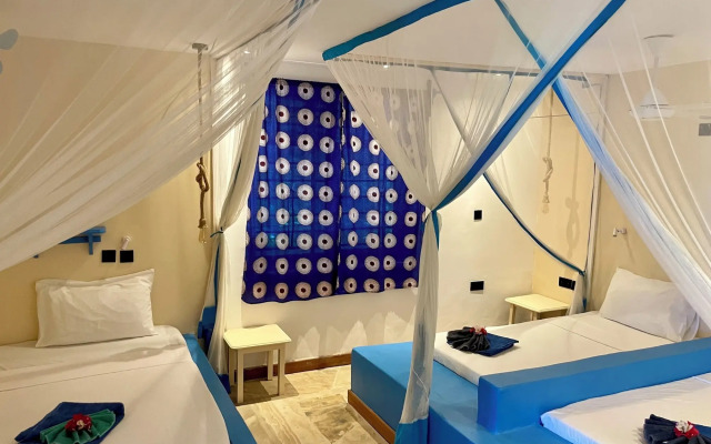 Blue Reef Sport and Fishing Lodge & Bungalows