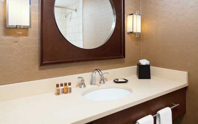 Sheraton Cleveland Airport Hotel
