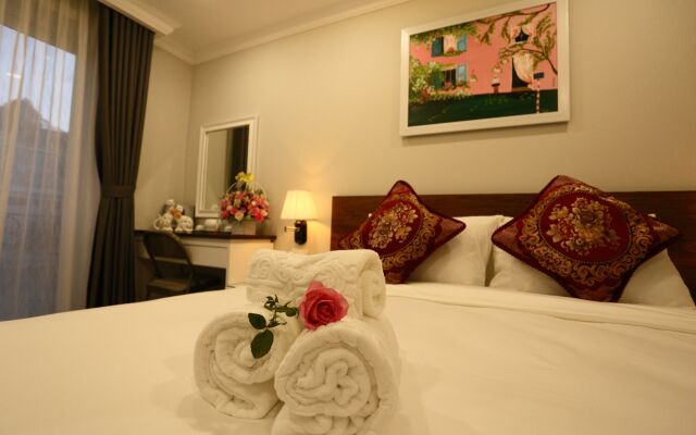 Diamond Queen Hotel