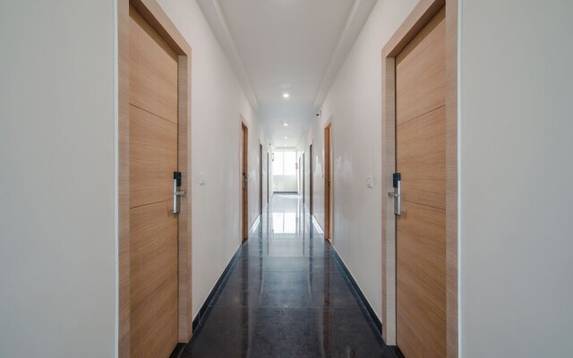 OYO 14745 Veeraj Suites