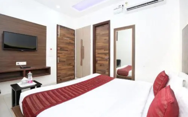 Starlet Prime by OYO Rooms