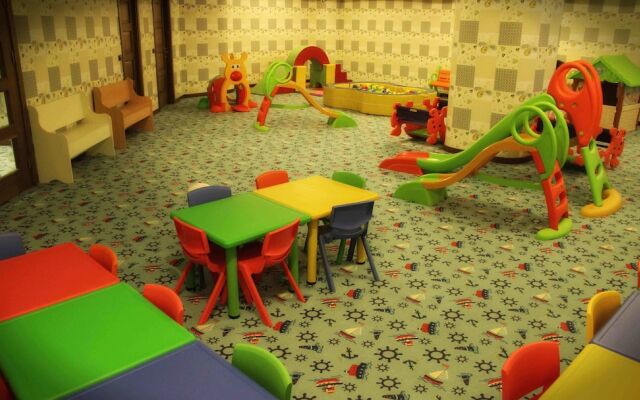 Sky Tower Deluxe Hotel