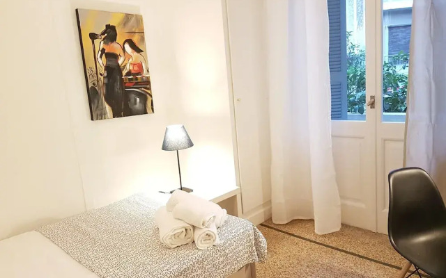 Erra - Aegean - Neoclassical - Athens Center,200m²,5 BD,2.5 BATH