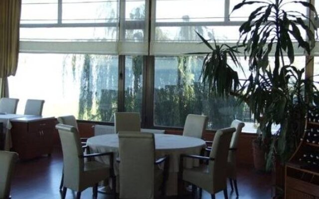Bekir Hotel