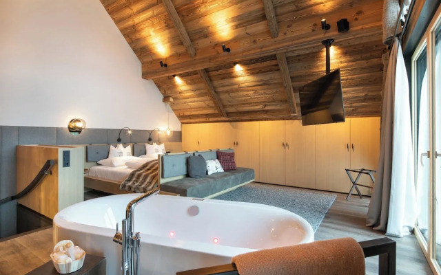Baumhaus by Hotel Gassner