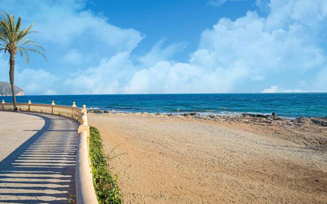 Inviting holiday home in Moraira near the sea
