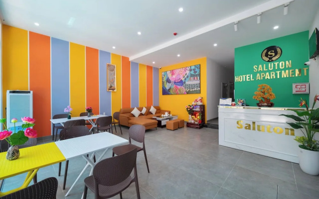 Saluton House