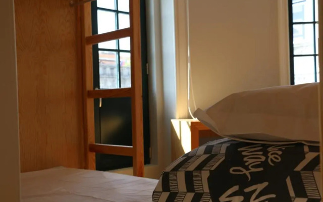 Nice Way Porto Hostel