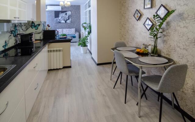 Апартаменты Сафари на улице Дальневосточная 138