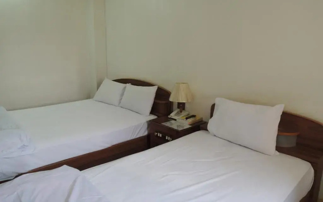 Favour Hotel