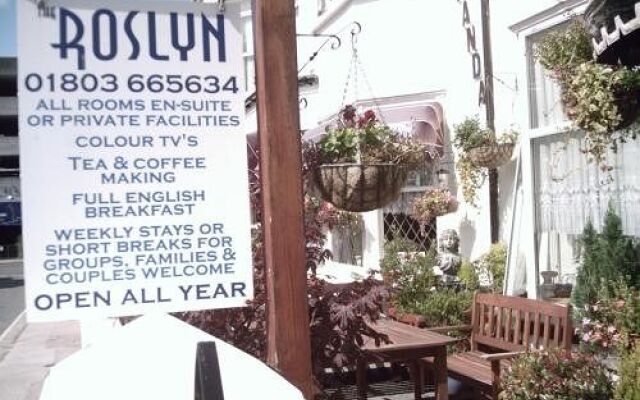 The Roslyn Hotel