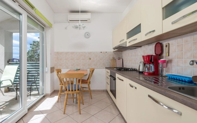 Beautiful Home in Lukovo Sugarje With Wifi and 1 Bedrooms