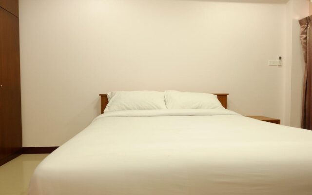 Warit Tower At Chang Phuak By Hjz