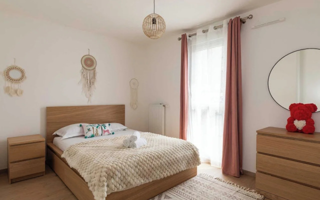 Charming Apartment 2br/4p - Near to Lyon