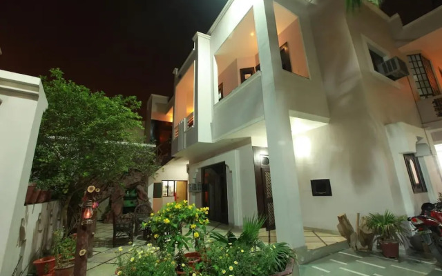 Sai Home Stay Bed and Breakfast